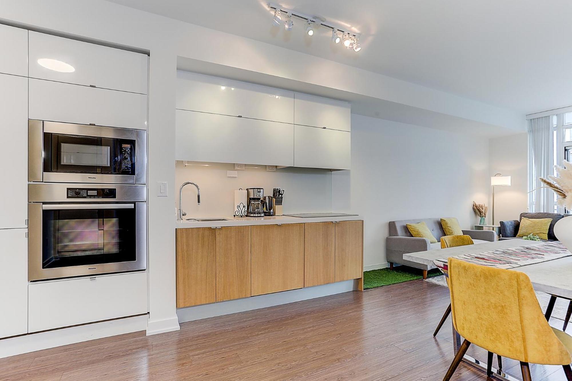 Lakeview Apartments Downtown 多伦多 外观 照片